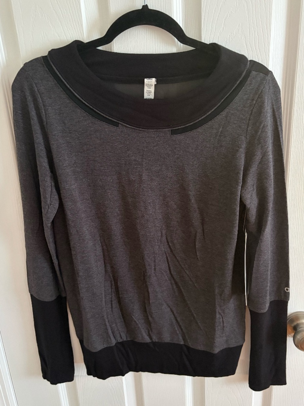 ALO yoga Mirage Long Sleeve black and gray sheer panel shirt size M NWT